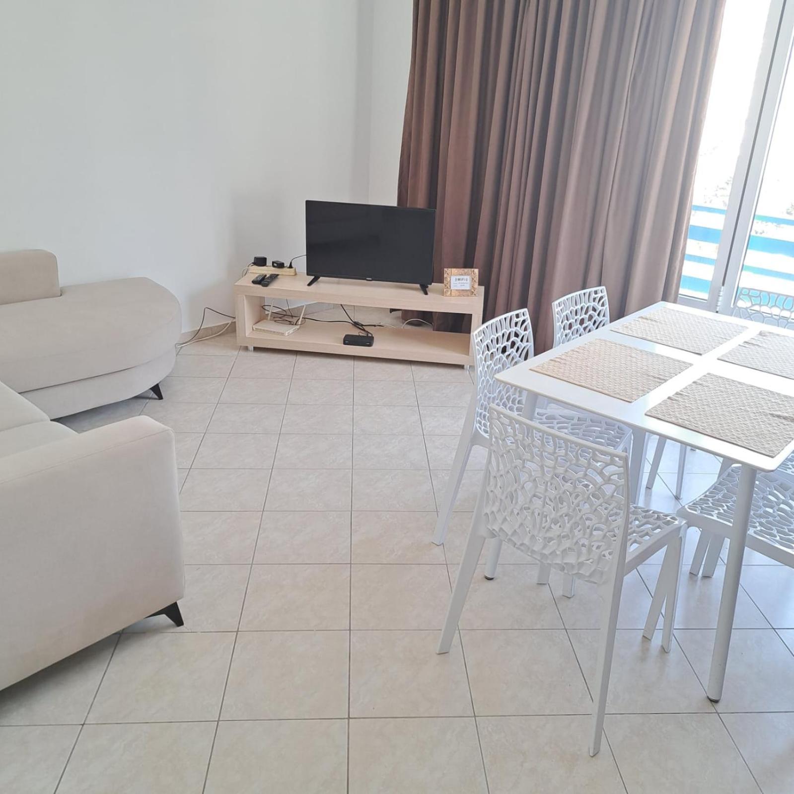 Apart-Hotel Alvi Sarandë Eksteriør billede
